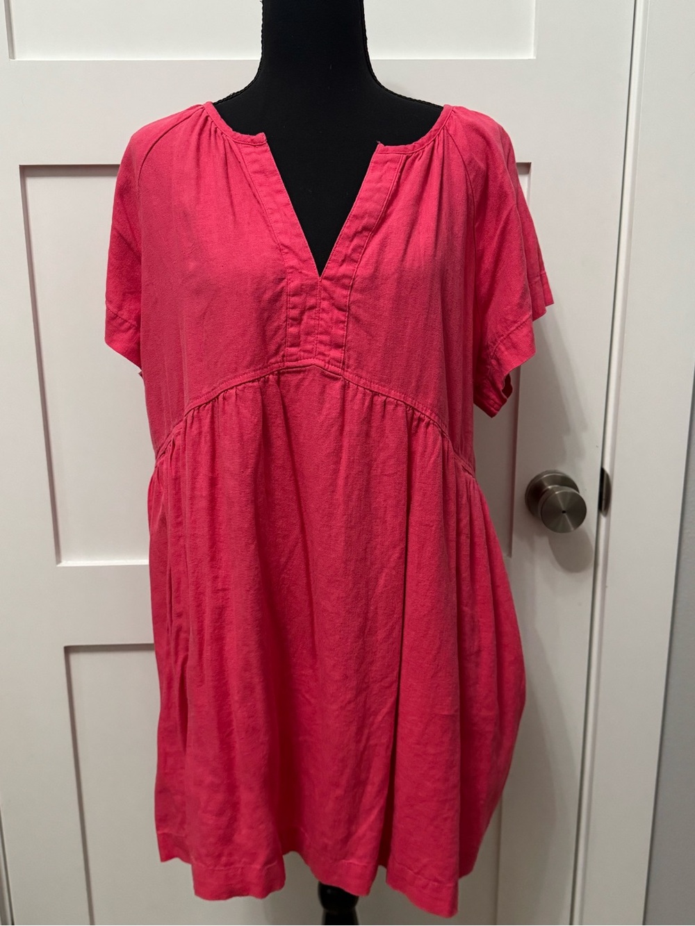 Universal Thread Fuchsia V-Neck Babydoll Tunic